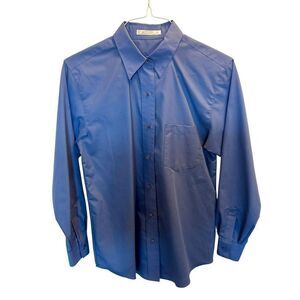 Foxcroft women’s blue button down no wrinkle blouse size 6